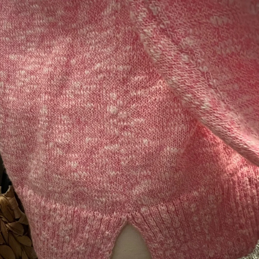 J Crew Pink Long-sleeve light weight bright sweater.Great for Spring.Medium - Picture 6 of 7